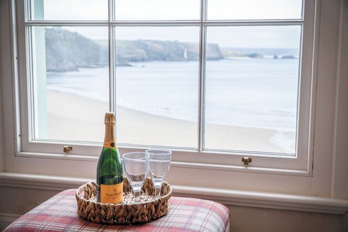 Belle Vue Court - 2 Bedroom Apartment - Tenby