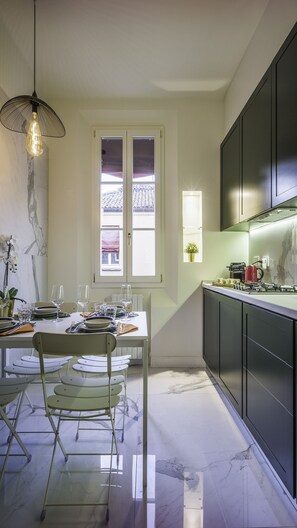 Dining - Luxury apartment in an 18th century building, very central but quiet (Bologna)