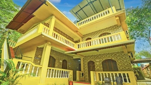 Front of property - OYO Flagship Peppy Guest House (Calangute)