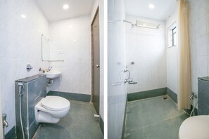Bathroom - OYO Flagship Hotel Green-acre (Silvassa)