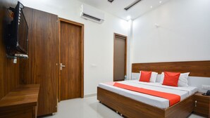 Unclassified image, 4 of 38, button - OYO Akash Residency (Ludhiana)