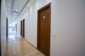 Lobby - OYO Akash Residency (Ludhiana)