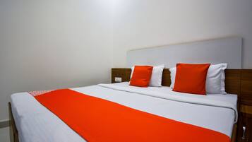 Classic Room | Desk, free WiFi