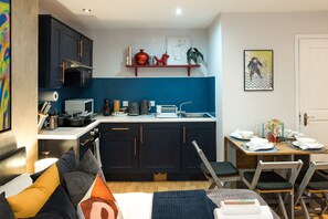 Studio | Eigene Küche | Kühlschrank, Mikrowelle, Ofen, Herdplatte