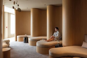 Couples treatment room(s), sauna, hot tub, steam room - Hôtel Horizon Resort Massane & Spa (Baillargues)