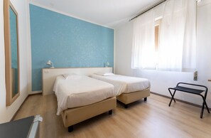 Basic Room | 1 bedroom, iron/ironing board, free WiFi