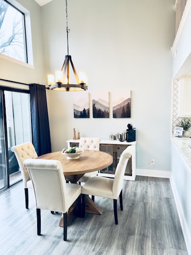 The Retreat - At Lake Monroe. 
No Cleaning Fees.