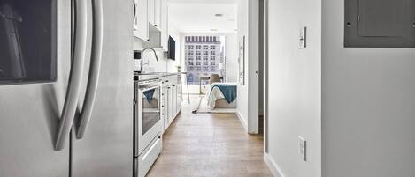 Skrivebord, strykejern/-brett, wi-fi og sengetøy