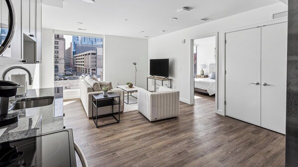 1 bedroom, desk, iron/ironing board, WiFi