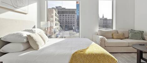 Desk, iron/ironing board, WiFi, bed sheets