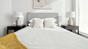 1 bedroom, desk, iron/ironing board, Internet