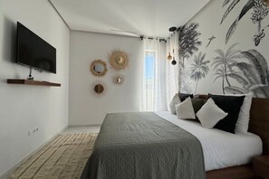 4 bedrooms, iron/ironing board, travel cot, free WiFi - Experience Luxury at Palais Annab: Your Marrakech Oasis Awaits! (Ourika)