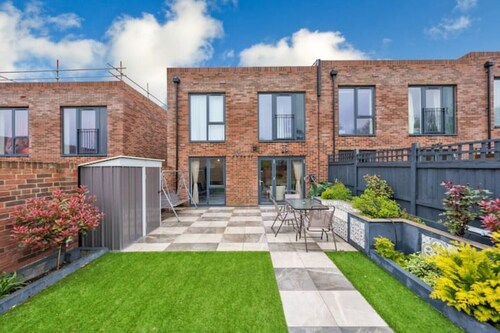 3 bedroom house in Bricket wood, St Alban