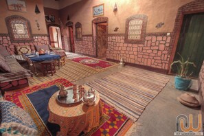 Restaurant - Riad Kasbah tifaoute restaurant  (Aït Benhaddou)