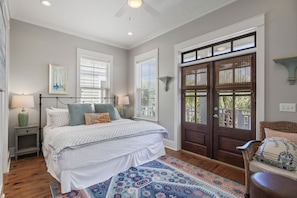 3 bedrooms, iron/ironing board, WiFi, bed sheets - Cozy 3BR Beach Home, Pool & Beach Access ~ Blue Lagoon, Seacrest Beach 30A (Panama City Beach)