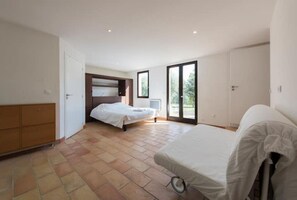 7 quartos, berço de viagem, Wi-Fi, roupa de cama