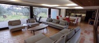 Spacious Villa in Provence