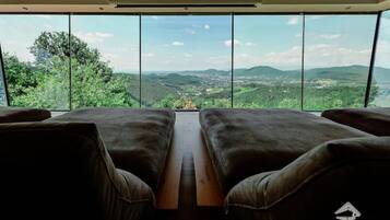 4 Schlafzimmer, Bügeleisen/Bügelbrett, WLAN, Bettwäsche