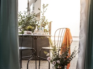 Outdoor dining - 2 bedroom apartment in Kapparis (Paralimni)