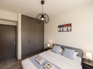 2 bedrooms, iron/ironing board, WiFi, bed sheets - 2 bedroom apartment in Kapparis (Paralimni)