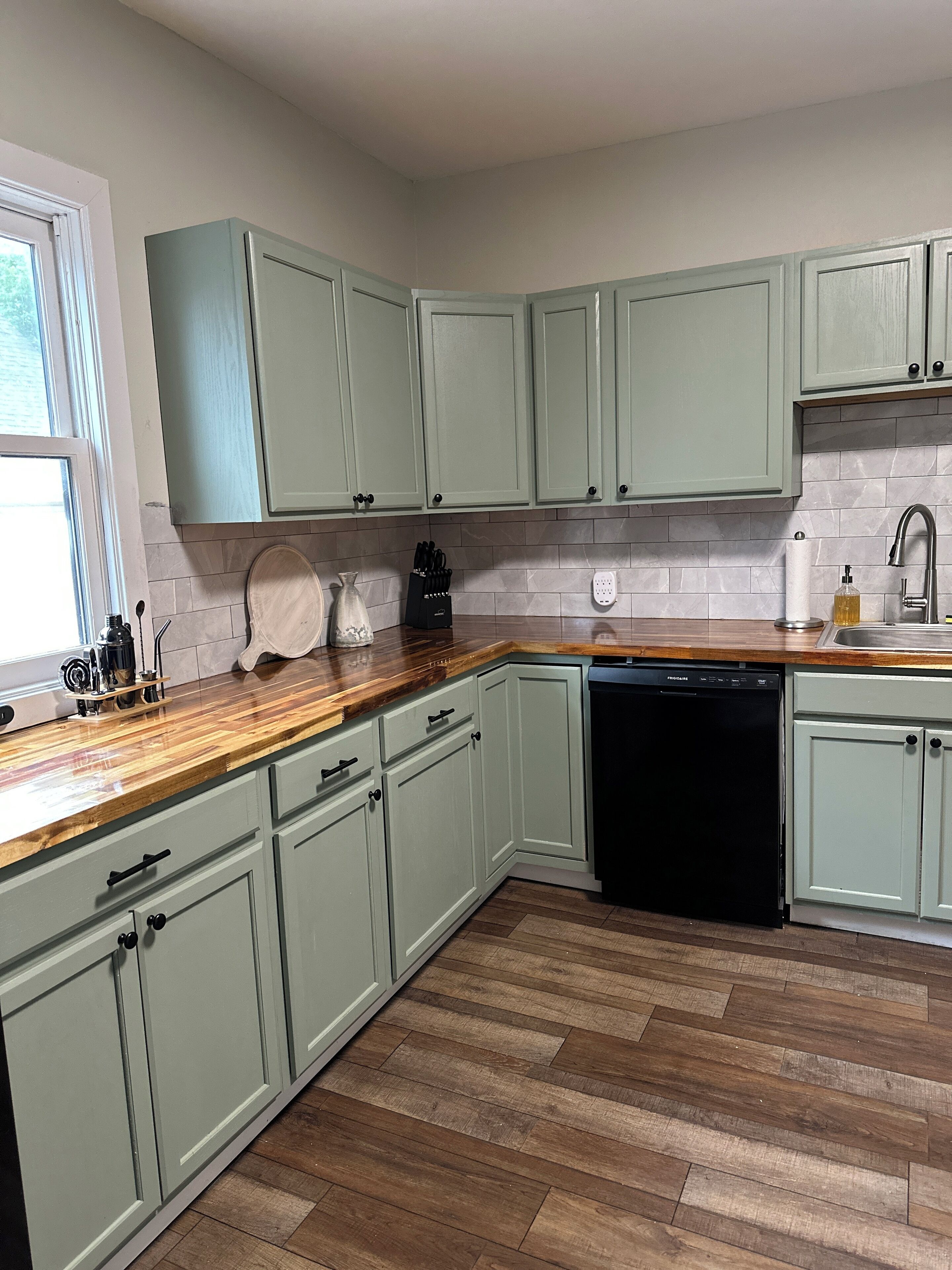7BR/3BA Home on Lincoln
