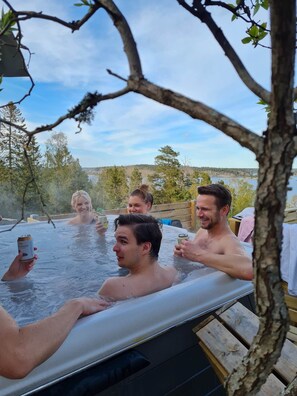Bain à remous extérieur