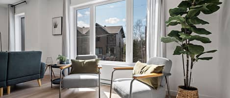 Townhome | Living area | 40-inch flat-screen TV with cable channels