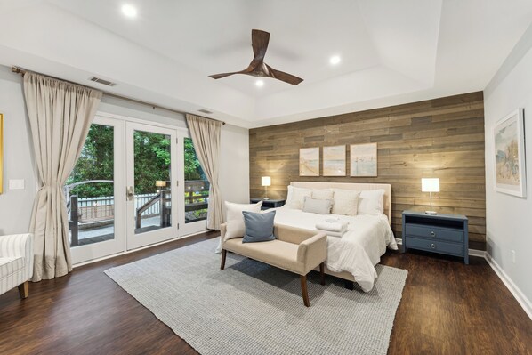 4 makuuhuonetta, silitysrauta/-lauta, vauvan matkasänky, ilmainen Wi-Fi