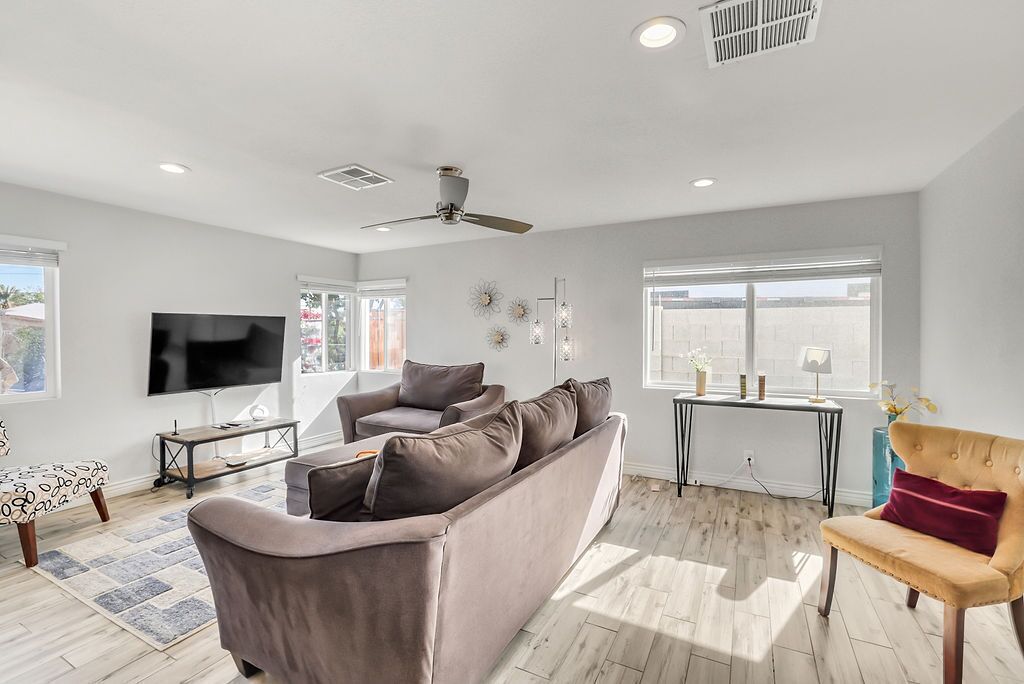 Urban Phoenix Gem, Discounted Summer Rates