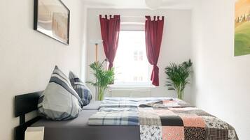 2 bedrooms, WiFi, bed sheets