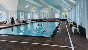 Piscina interna, piscina aquecida