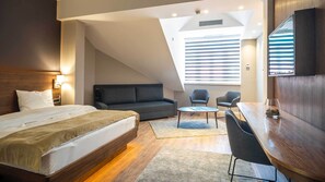 Habitació doble familiar | Caixa forta a l'habitació, decoració individual i escriptori 