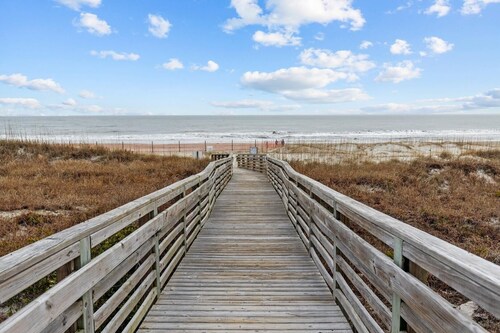 Southwinds G10 2 Bedroom Condo by RedAwning