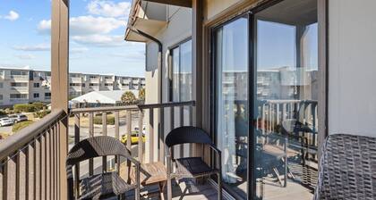 Southwinds G10 2 Bedroom Condo by RedAwning
