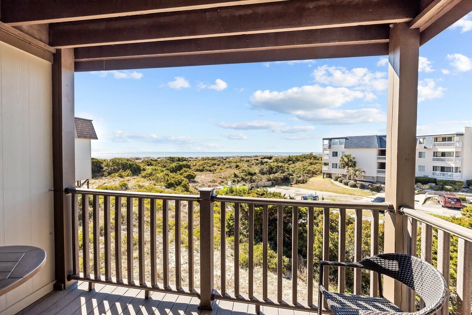 Condo, 2 Bedrooms | Property grounds