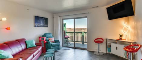 Apartment (3 Bedrooms) | Front of property