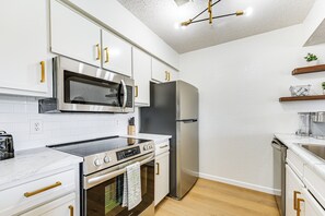 Apartment (1 Bedroom) | Interior