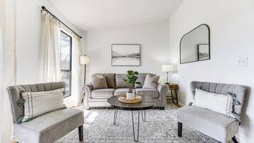 Apartment (1 Bedroom) | Interior