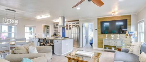 House (2 Bedrooms) | Front of property