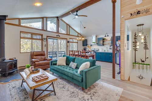 Private Cottage-style Getaway in Pocono Mountains!