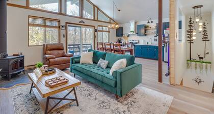 Private Cottage-style Getaway in Pocono Mountains!