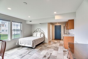 House (3 Bedrooms) | Interior - Narragansett Home w/ Scenic Views: Walk to Beach! (Narragansett)