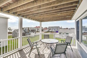 House (3 Bedrooms) | Front of property - Narragansett Home w/ Scenic Views: Walk to Beach! (Narragansett)