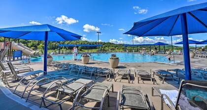Galena Townhome w/ Deck & Golf Course View!
