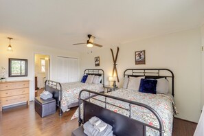 Apartment (0 Bedroom) | Interior - Beech Mtn Studio < 1 Mi to Skiing: Bring Your Pet! (Banner Elk)