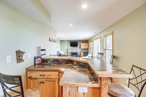 Interior - Villa on Lake Darling: Fire Pit, Deck & Bbq! (Alexandria)