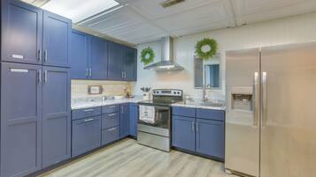 Apartment (1 Bedroom) | Interior