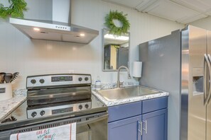 Apartment (1 Bedroom) | Interior