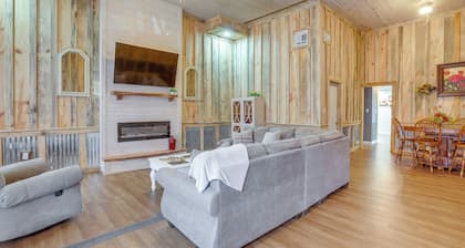 Downtown Lineville Vacation Rental ~ 10 Mi to Lake