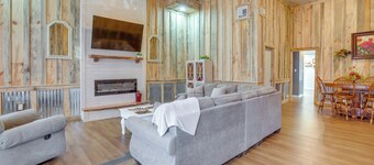 Downtown Lineville Vacation Rental ~ 10 Mi to Lake